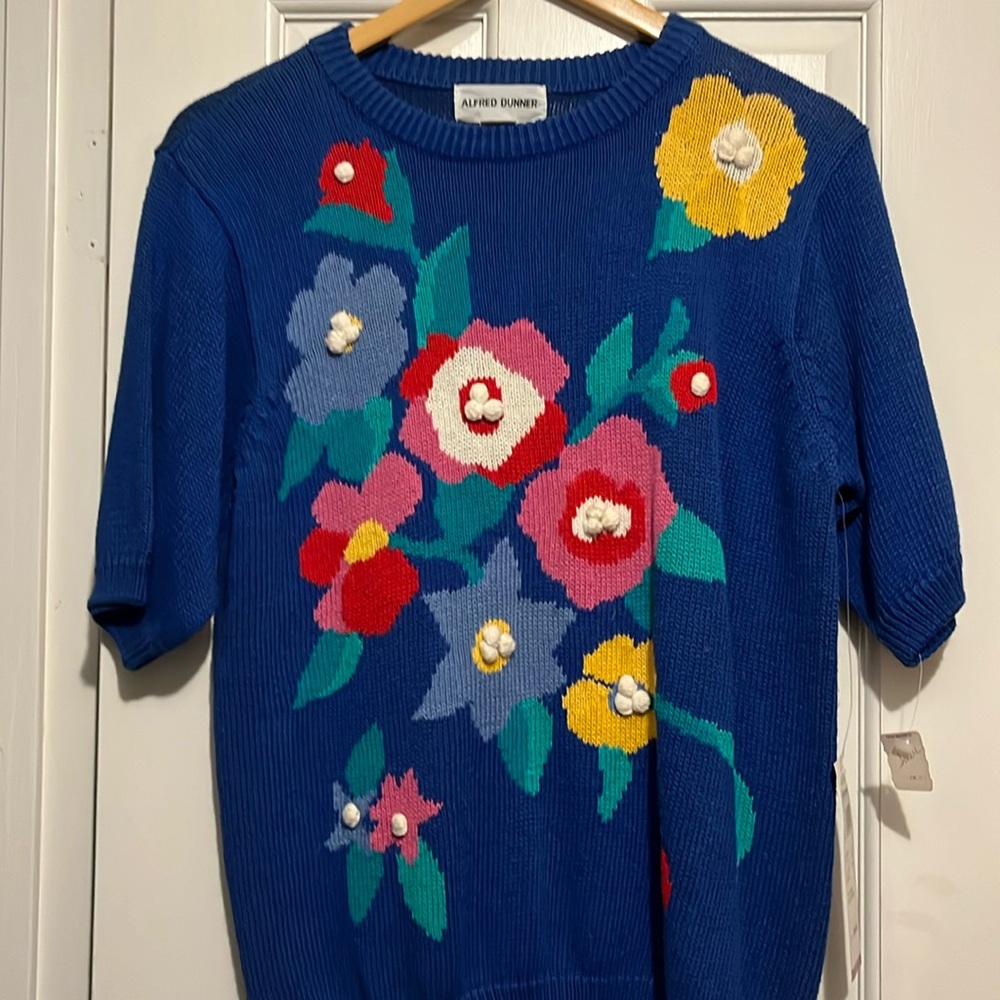 NWT Alfred Dunner Blue Floral Knit Short Sleeve Sweater Multicolor Flowers Small